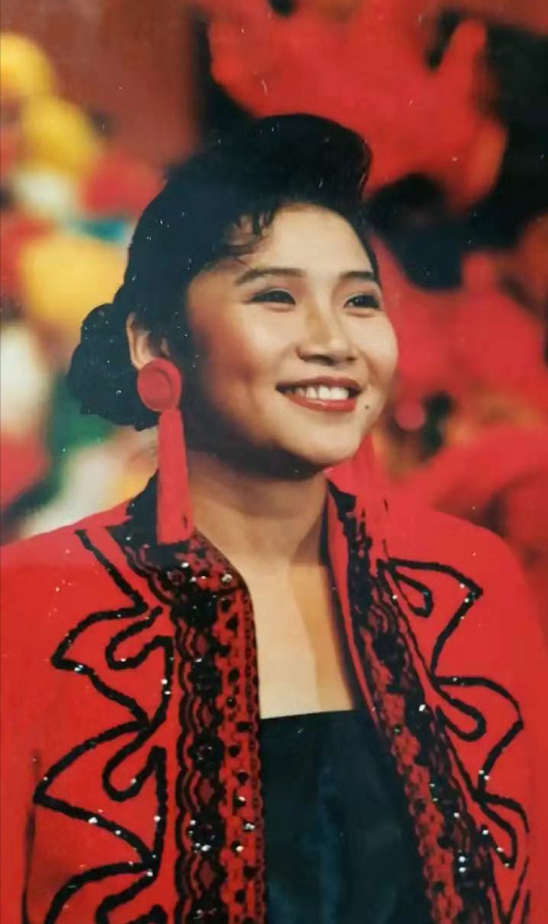 李娜泸州老窖天府中学冲上热搜(泸州老窖天府中学初中女老师杨老师)